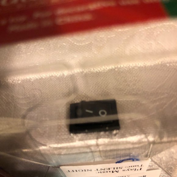 LaVori Originals 22 K Gold Hand Sculpted Hand Blown Glass Silent Night Music Box - Picture 4 of 4